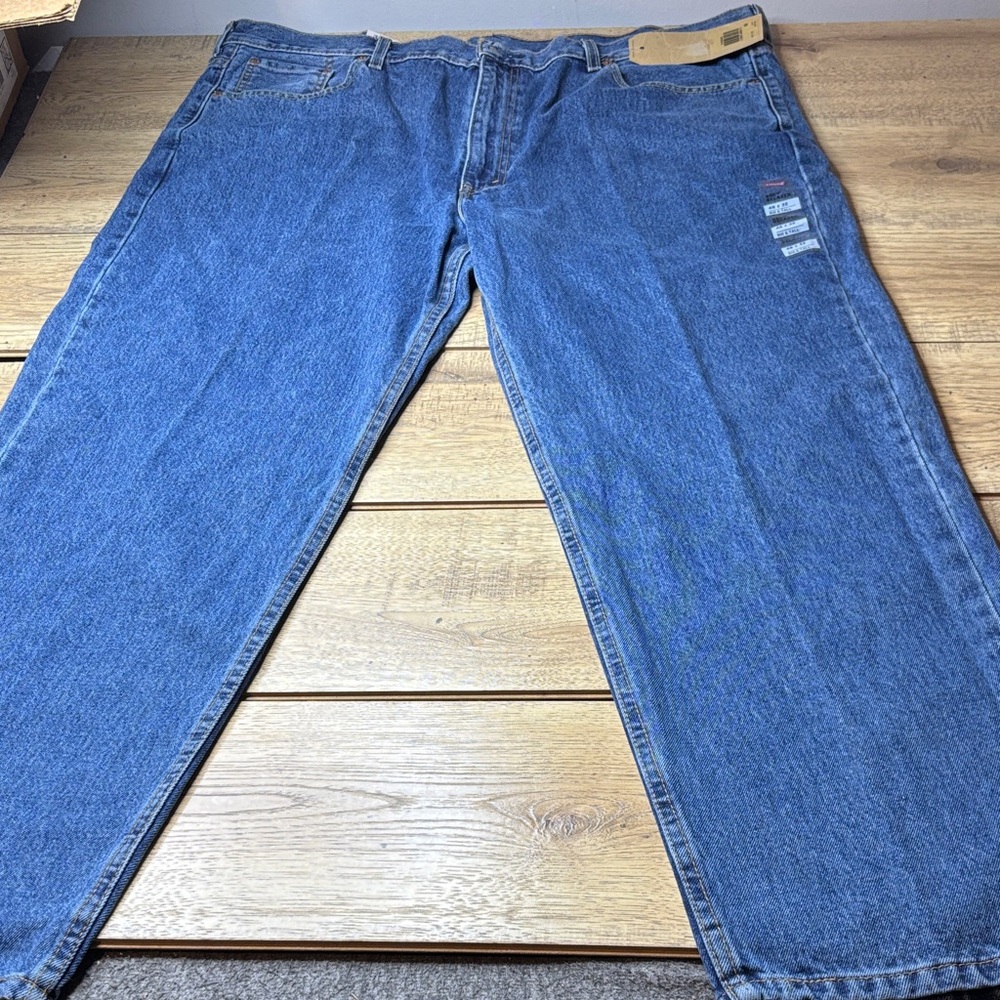 Men’s Levi's  550 Relaxed Fit Blue Jeans Size 46x32- NWT